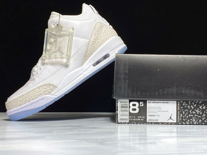 Reps TBK Air Retro White 136064-111 3 Triple Jordan 0815